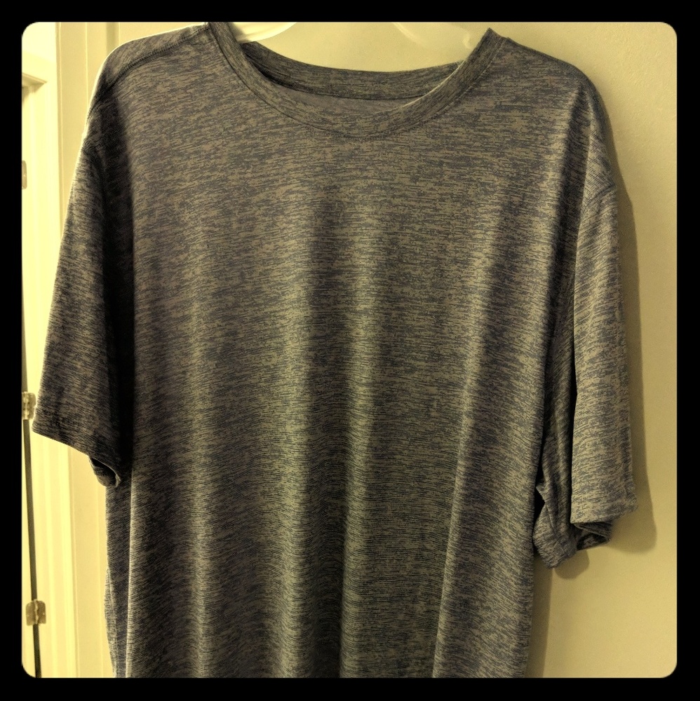 Old Navy Polyester T-SHIRT